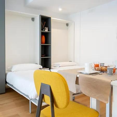 Twelve12 - Universita & Stazione Aparment Bari Exterior foto