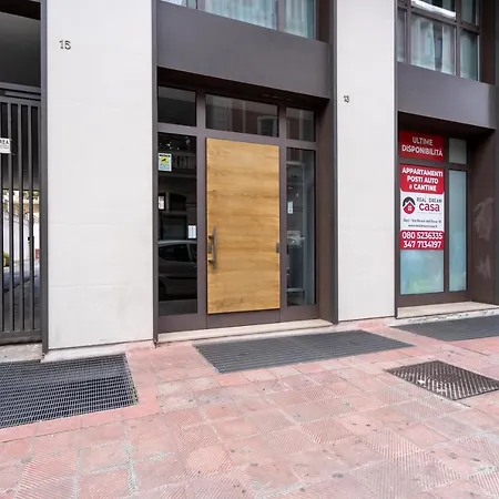 Twelve12 - Universita & Stazione Aparment Bari Exterior foto
