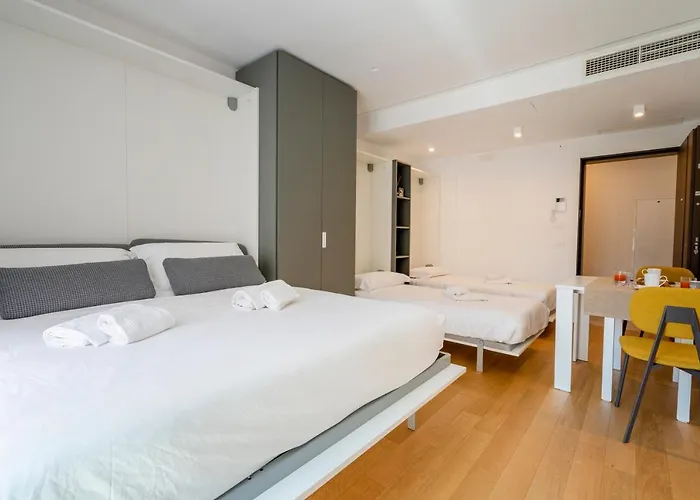 Twelve12 - Universita & Stazione Aparment