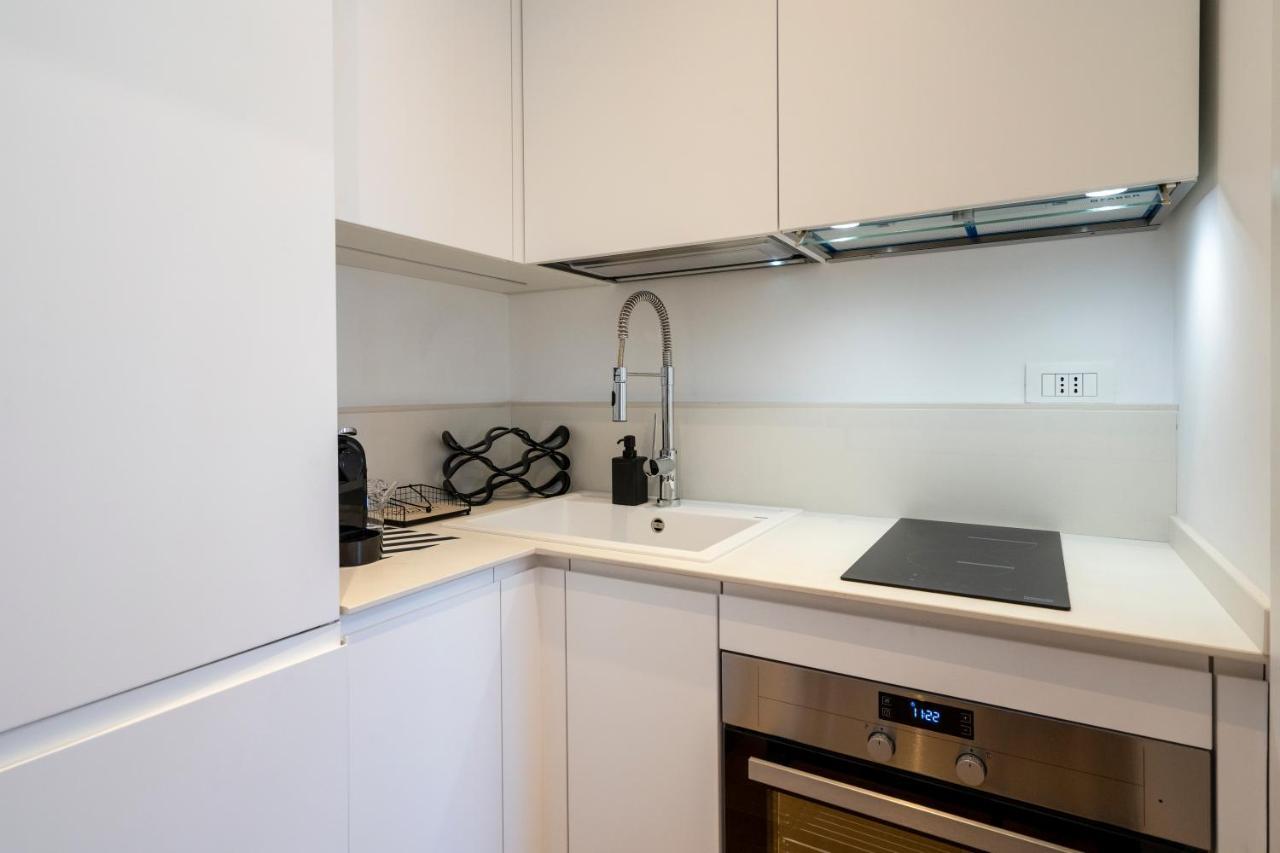 Twelve12 - Universita & Stazione Aparment Bari