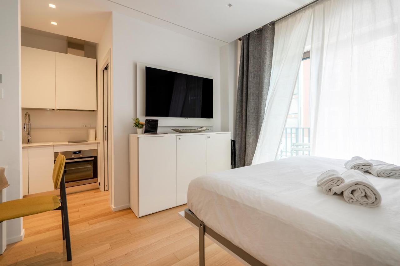 Apartment Twelve12 - Universita & Stazione Aparment *